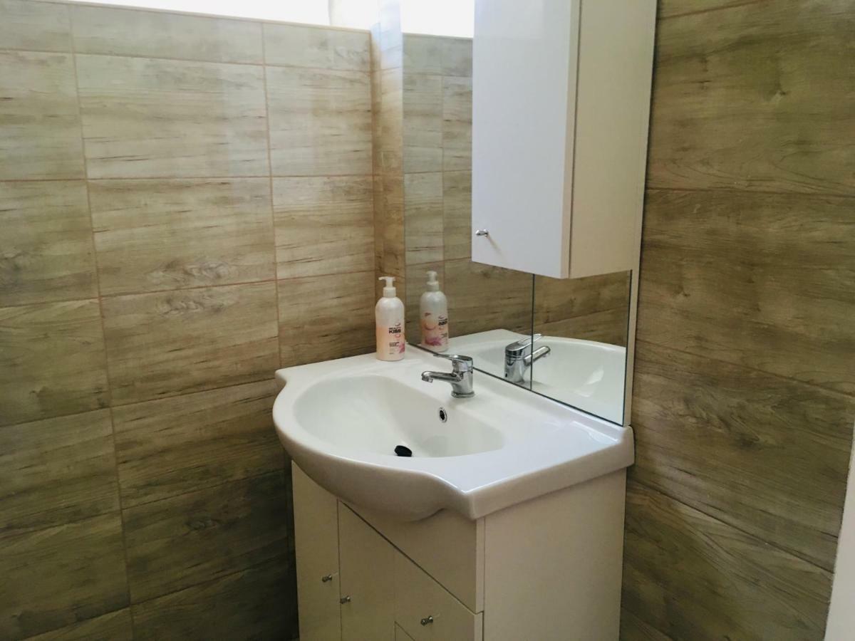巴拉通雷勒Hanna Apartman公寓 外观 照片
